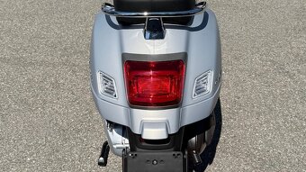 Vespa GTS 300 SuperTech 2025 - 9