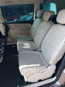 Volkswagen Sharan 2,0TDI Highline - 9
