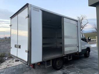 Iveco Daily 35s14 2,3d automat rv 11,2019 - 9