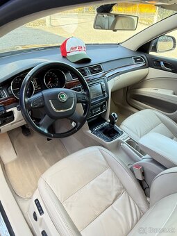 Škoda Superb 2 Sedan 2.0 TDI 103kw BMP KOŽA,Xenon,R17 - 9