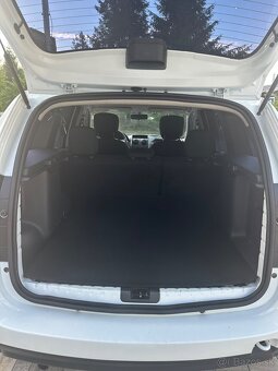 Predám Dacia Duster 4x4 - 9