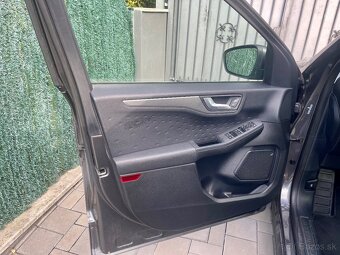 Predám FORD KUGA Plugin Hybrid, možný odpočet DPH - 9