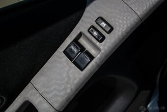 Toyota Yaris 1.3 VVT-i, 64 kW, M5, 5d. - 9