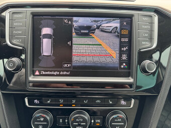 Volkswagen Passat Variant 2.0 BiTDI Highline 4MOTION - 9
