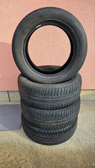 Pirelli Cinturato All Season Plus 235/55 R18
- 9