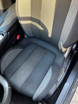 Peugeot 5008 1,2L benzín, automat - 9