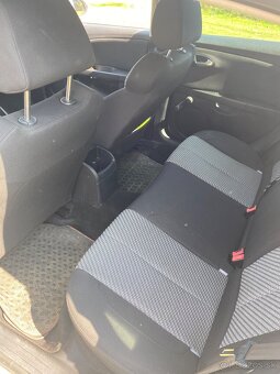Seat Leon 1.6 tdi - 9