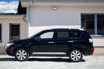 Mitsubishi Outlander - 9