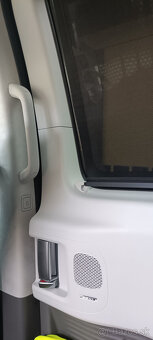 Hyundai Staria Luxury 2,2CRDi, 4x4 Automat - 9