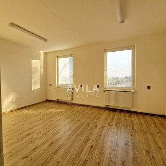 Na predaj: Multifunkčná priemyselná hala v Novom Meste nad V - 9