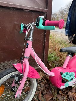 Dievčenský bicykel s prídavnými koliečkami - 9