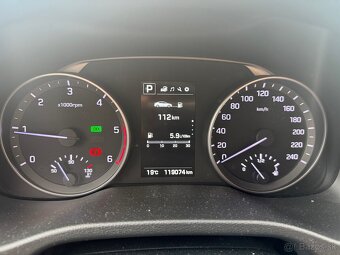 Hyundai Elantra - 9