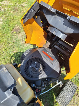 Predám traktorovú kosačku, záhradný traktor Cub Cadet xt2 - 9