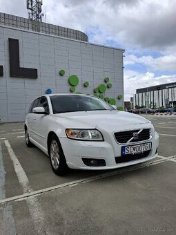 Volvo V50 100kw 2.0D AUTOMAT - 9