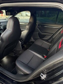 Škoda Octavia 3 VRS 2.0 TDI DSG - 9