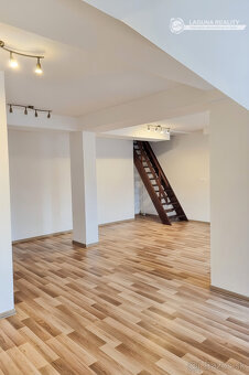 PRENÁJOM Byt VEĽKÝ MEZONET (86 m2) Fabiniho ulica SNV - 9