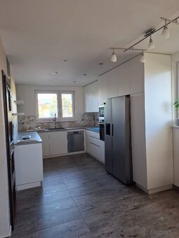 Montáž a demontáž nábytku (Hodinový majster) - 9