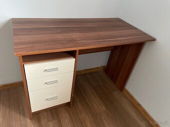 KUCHYNSKY STOL + STOLICKY - 9