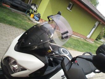 Suzuki DL 650 V-Storm - 9