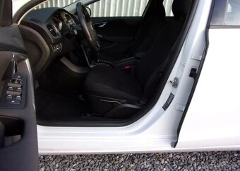 Volvo V40 2.0D288kW 225000KM AUTOMAT 1A nafta automat 88 kw - 9