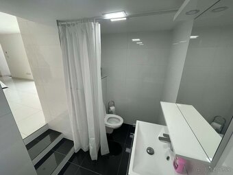 Atraktívny zrekonštruovaný dom - Turčianske Kľačany - 9
