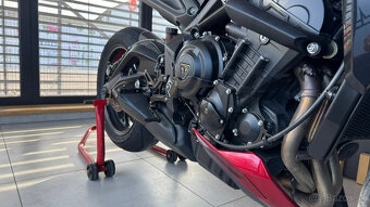 Triumph Street Triple RS - 9