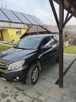 Toyota RAV4 2.2 - 9