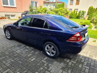 Ford Mondeo TDDI 2.0 Ghia - 9