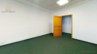 Prenájom komerčných priestorov v centre mesta Spišská Nová V - 9