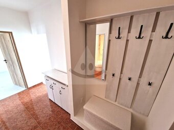 Na prenájom klimatizovaný 3-izb byt s loggiou v Komárne - 9