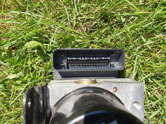 ABS riadiaca jednotka/hydroblok Citroen C5 I 2004-2008 - 9