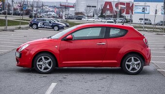 Alfa Romeo MiTo 1.4 MPI Distinctive - 9