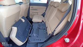 MITSUBISHI OUTLANDER 2,0 MIVEC 4WD CVT 7 miest - 9
