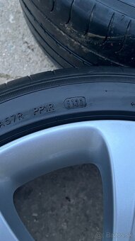 Originálne disky Skoda R17 + pneu - 9