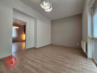 VEĽKÝ 3 izbový BYT SO ZÁHRADKOU a GARÁŽOU V SENCI – CENTRUM  - 9