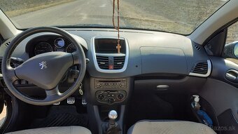PEUGEOT 206+ 1,4 - 9