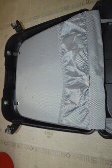 predam velky kufor SAMSONITE - 9