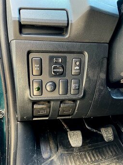 TOYOTA HILUX 2.5DI-D - PREDAJ AJ NA SPLÁTKY OD 0% AKONTÁCIE - 9