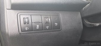 Kia Venga 1.6 CVVT 92kW - 9