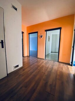 Na predaj  4 izbový byt vo vyhľadávanej obci Očová - 9