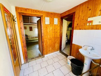 Poľovnícka chata s altánkom (Želovce) - 9