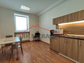 Prenájom kancelárskych priestorov v centre mesta s parkovací - 9