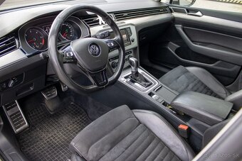 Volkswagen Passat Variant 2.0 TDI BMT Highline DSG.. - 9