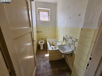 Predáme rodinný dom v obci Váhovce na rožnom pozemku - 9