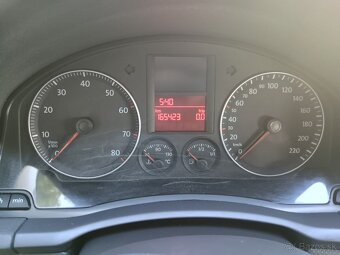 VW golf 5 1.4 MPI - 9
