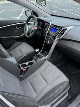 Hyundai i30 Hatchback 1.6 MPI Benzín, 88kW - 9