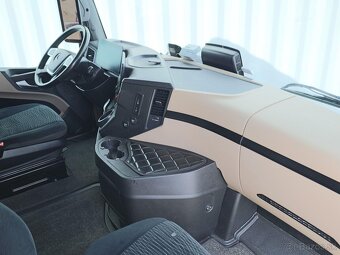 Mercedes-Benz Actros 1848, GIGA SPACE, EURO 6, LOW DECK, ZPĚ - 9
