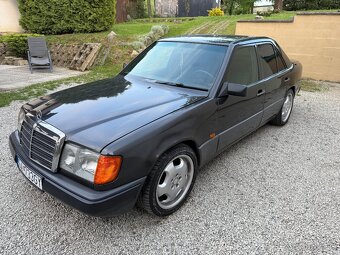 Mercedes W124 200e - 9