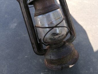 Predám starožitná petrolejová lampa - 9