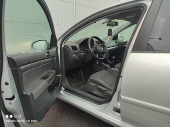 Volkswagen Golf V - 9